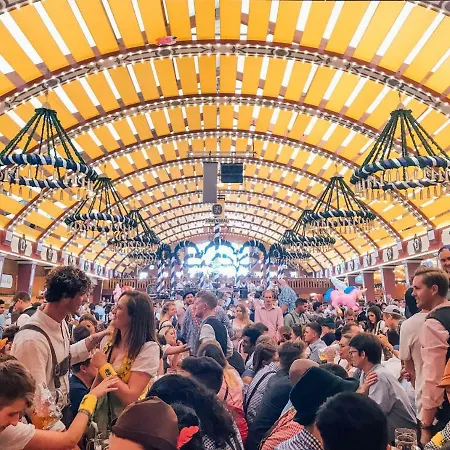 Oktoberfest On A Budget Кемпинг *